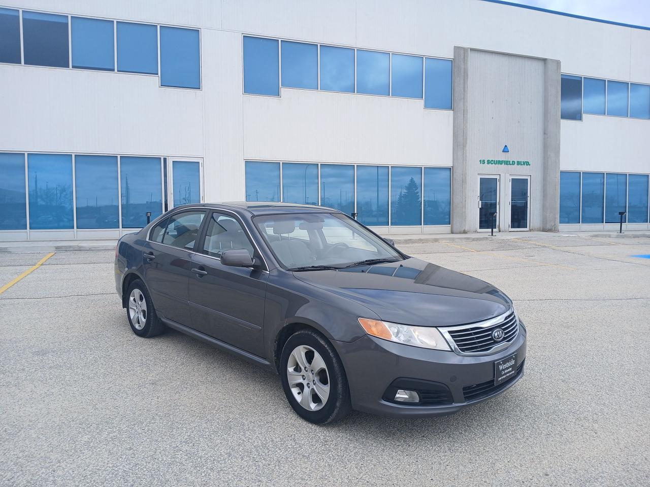 2009 Kia Magentis LX - Photo #2
