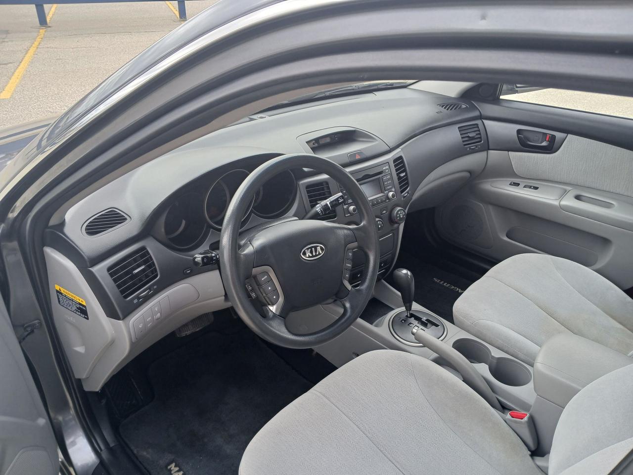 2009 Kia Magentis LX - Photo #7