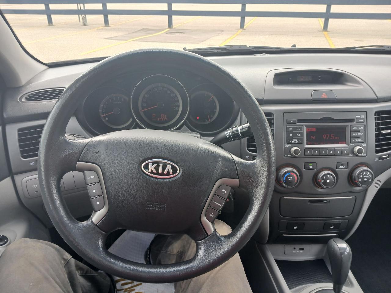 2009 Kia Magentis LX - Photo #8
