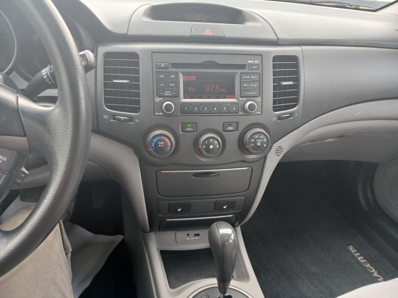 2009 Kia Magentis LX - Photo #9