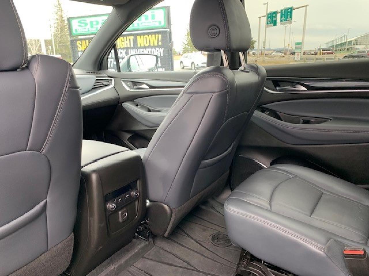 2024 Buick Enclave Essence - Photo #9