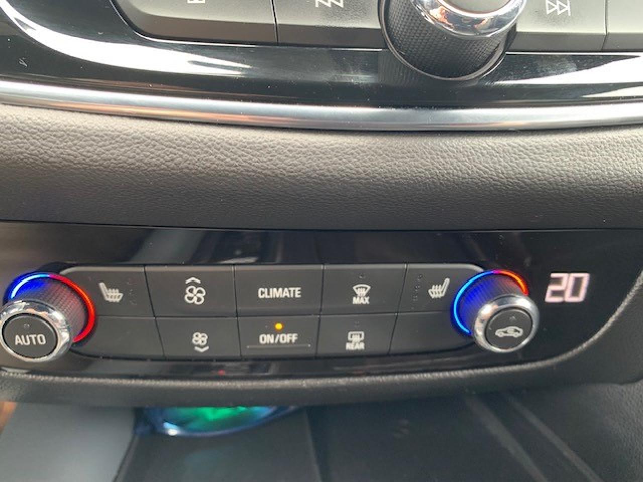 2024 Buick Enclave Essence - Photo #12