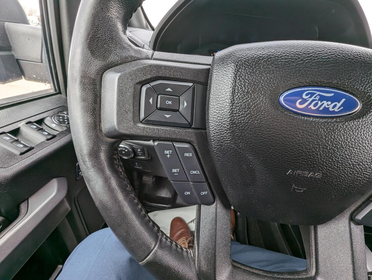 2017 Ford F-150 XLT | LIFTED | NEW TIRES - Photo #14