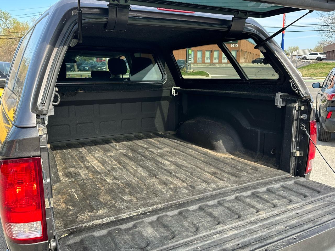 2017 RAM 1500 ST - Photo #15