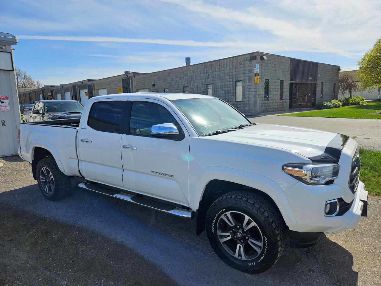 2016 Toyota Tacoma LIMITED - Photo #10