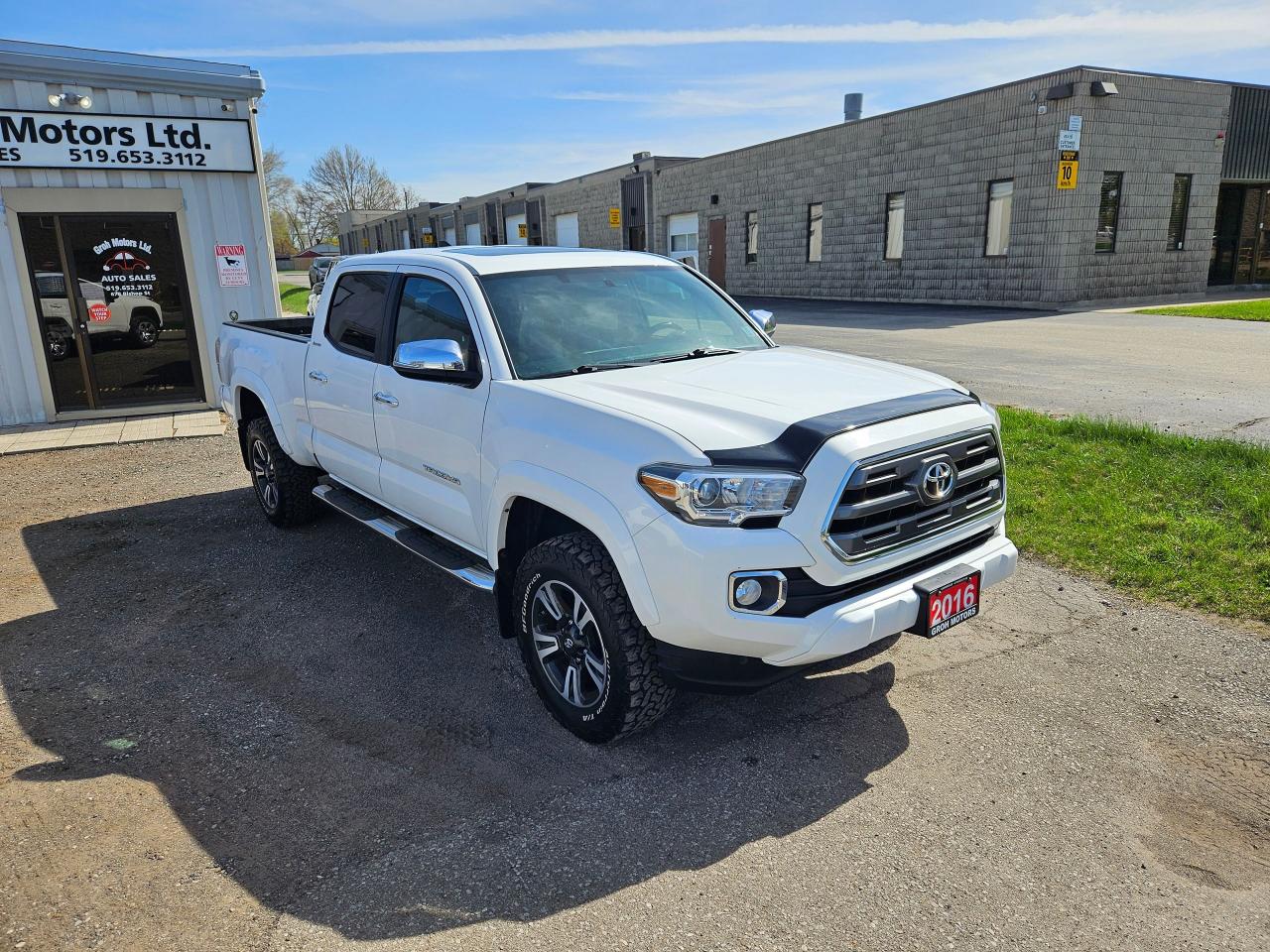 2016 Toyota Tacoma LIMITED - Photo #11