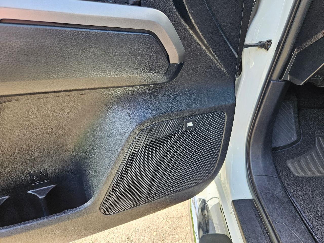 2016 Toyota Tacoma LIMITED - Photo #14