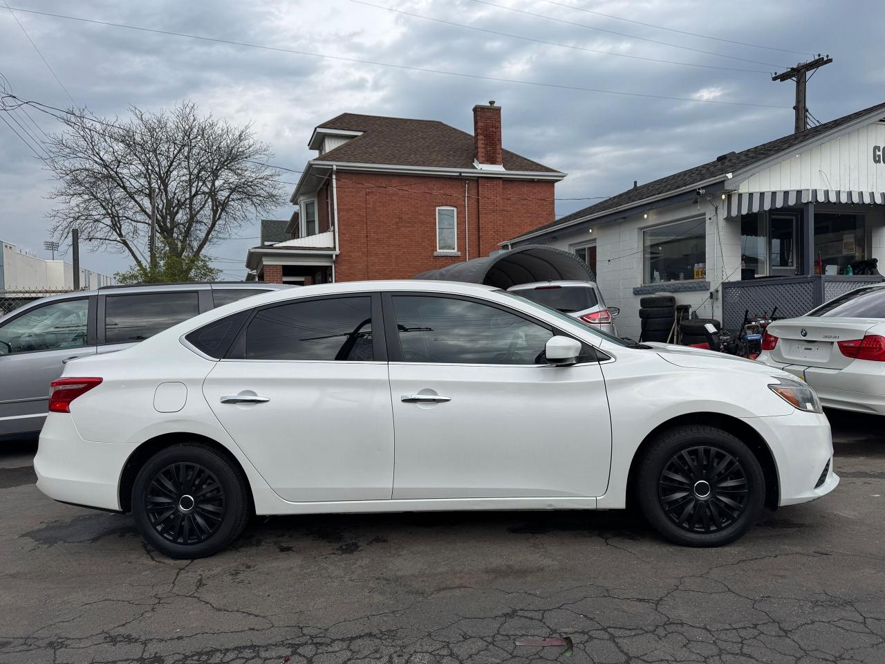 2016 Nissan Sentra S | No Accidents | Certified - Photo #4