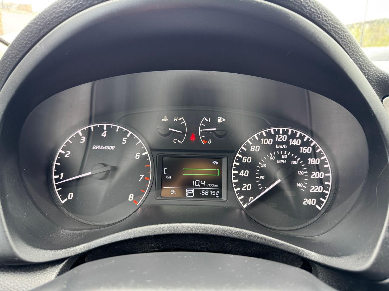 2016 Nissan Sentra S | No Accidents | Certified - Photo #10