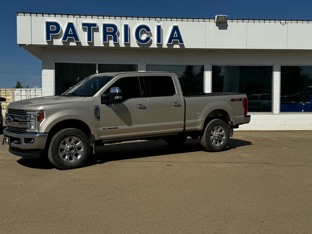 Used 2017 Ford F-350 Super Duty SRW Lariat for sale in Manning, AB