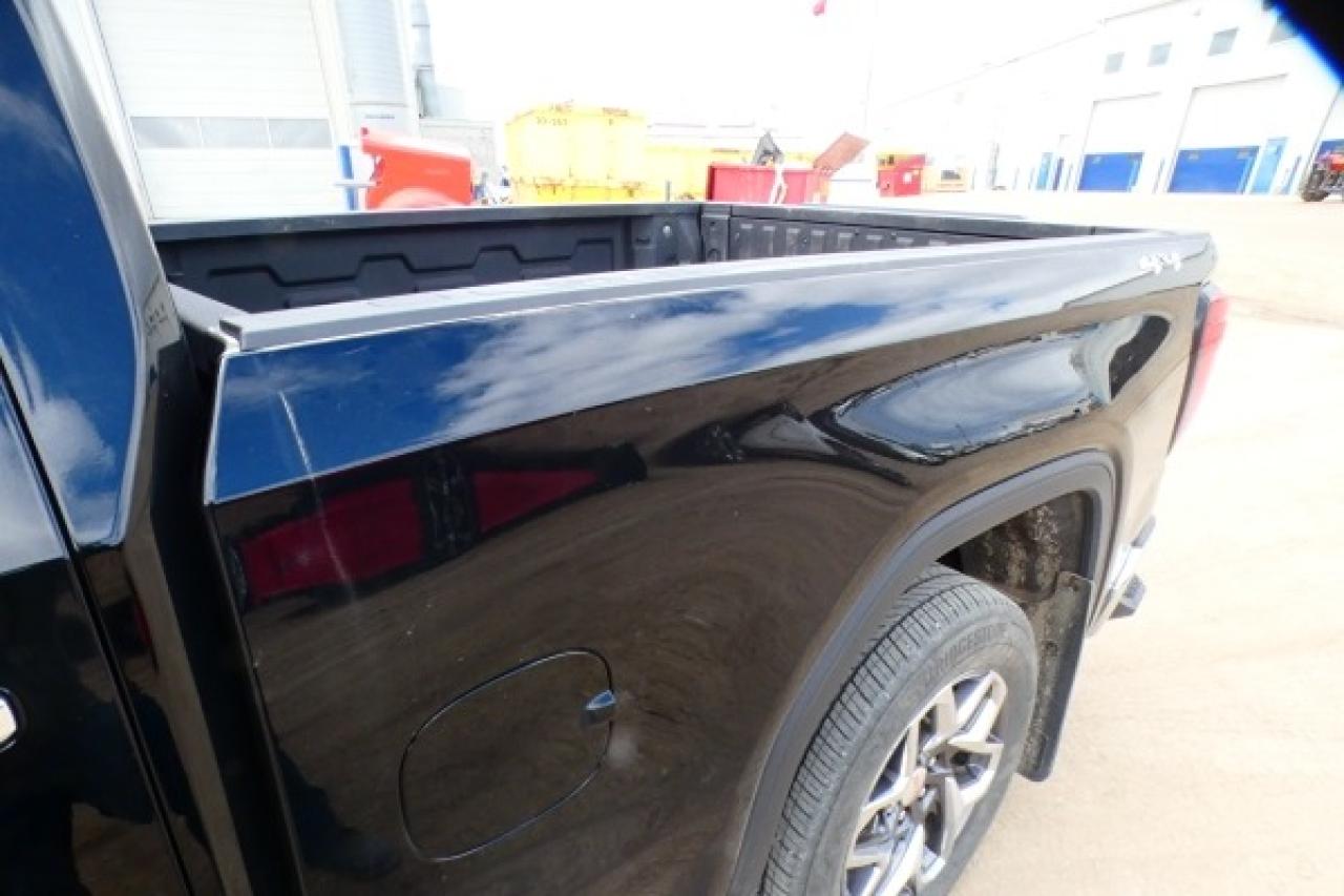 2023 GMC Sierra 1500 SLT 6.2L V8 w/H&C L, NAV ready, BUC - Photo #17