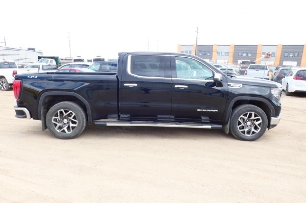 2023 GMC Sierra 1500 SLT 6.2L V8 w/H&C L, NAV ready, BUC - Photo #5