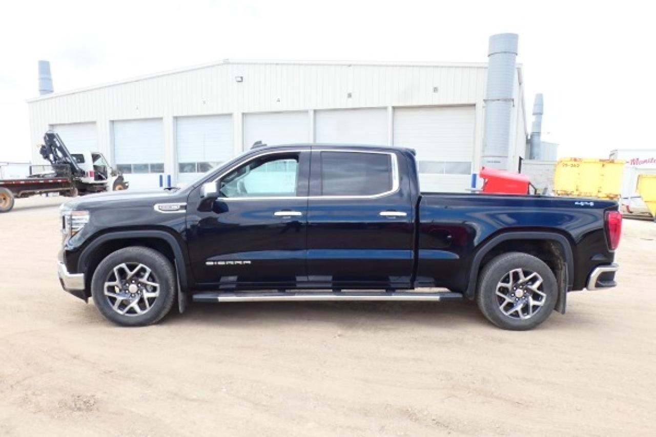 2023 GMC Sierra 1500 SLT 6.2L V8 w/H&C L, NAV ready, BUC - Photo #1