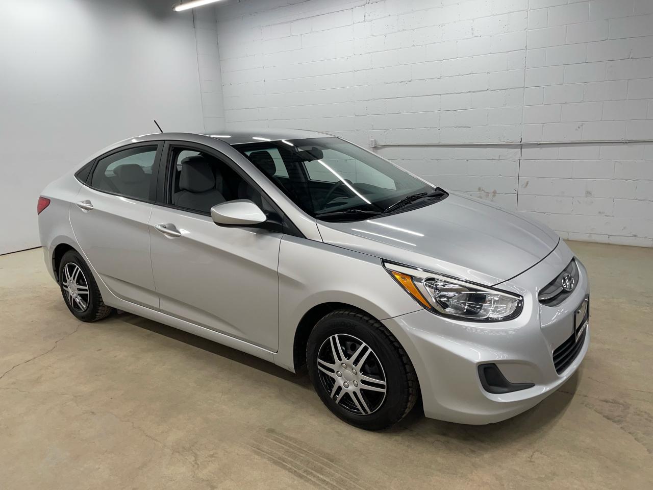 2016 Hyundai Accent GL Photo23
