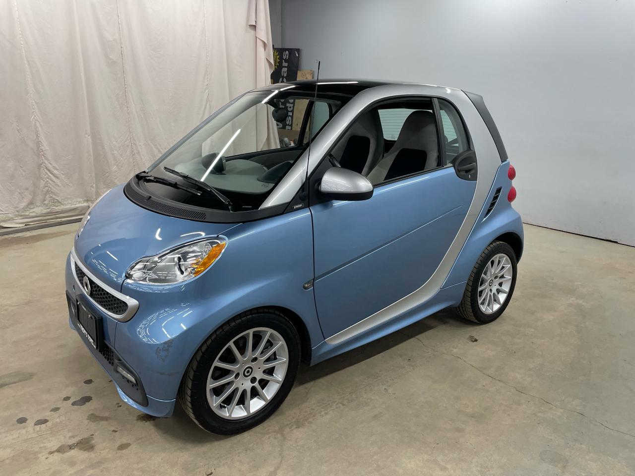 Used 2013 Smart fortwo PASSION for sale in Guelph, ON