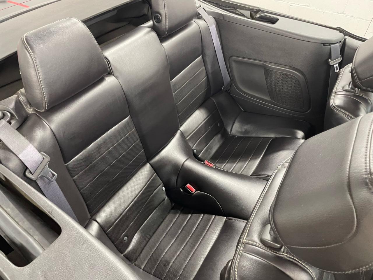 2013 Ford Mustang V6 Premium