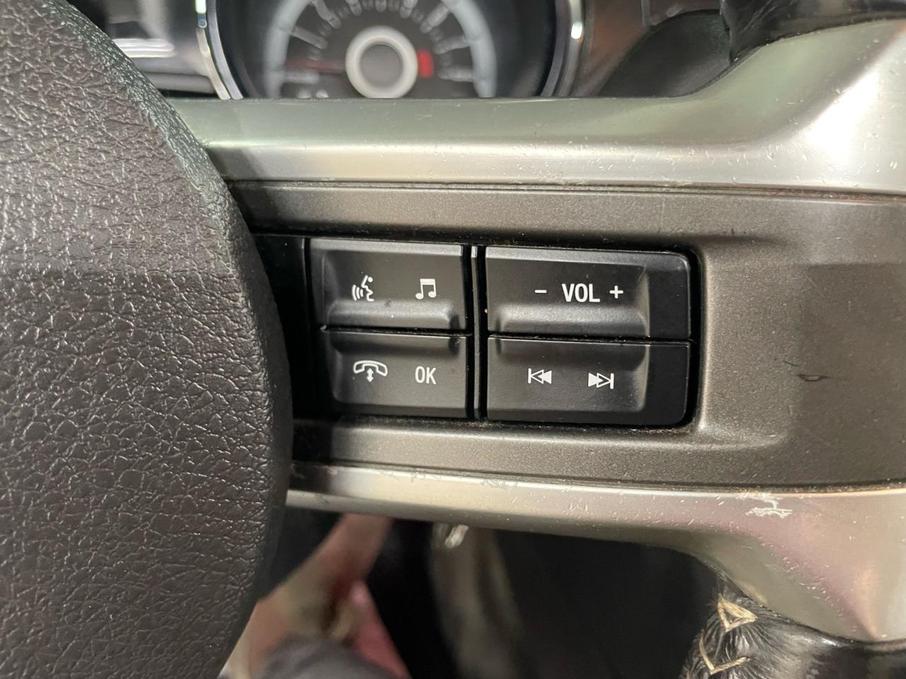 2013 Ford Mustang V6 Premium