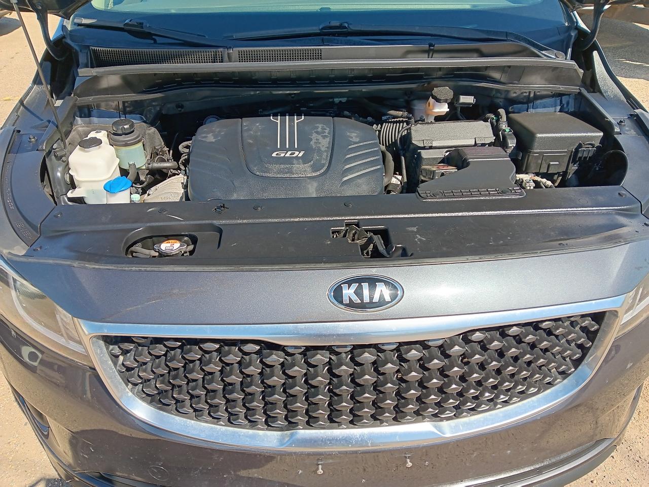 2018 Kia Sedona LX, 7 Pass BU Cam, Htd Seats, Park Assist - Photo #5