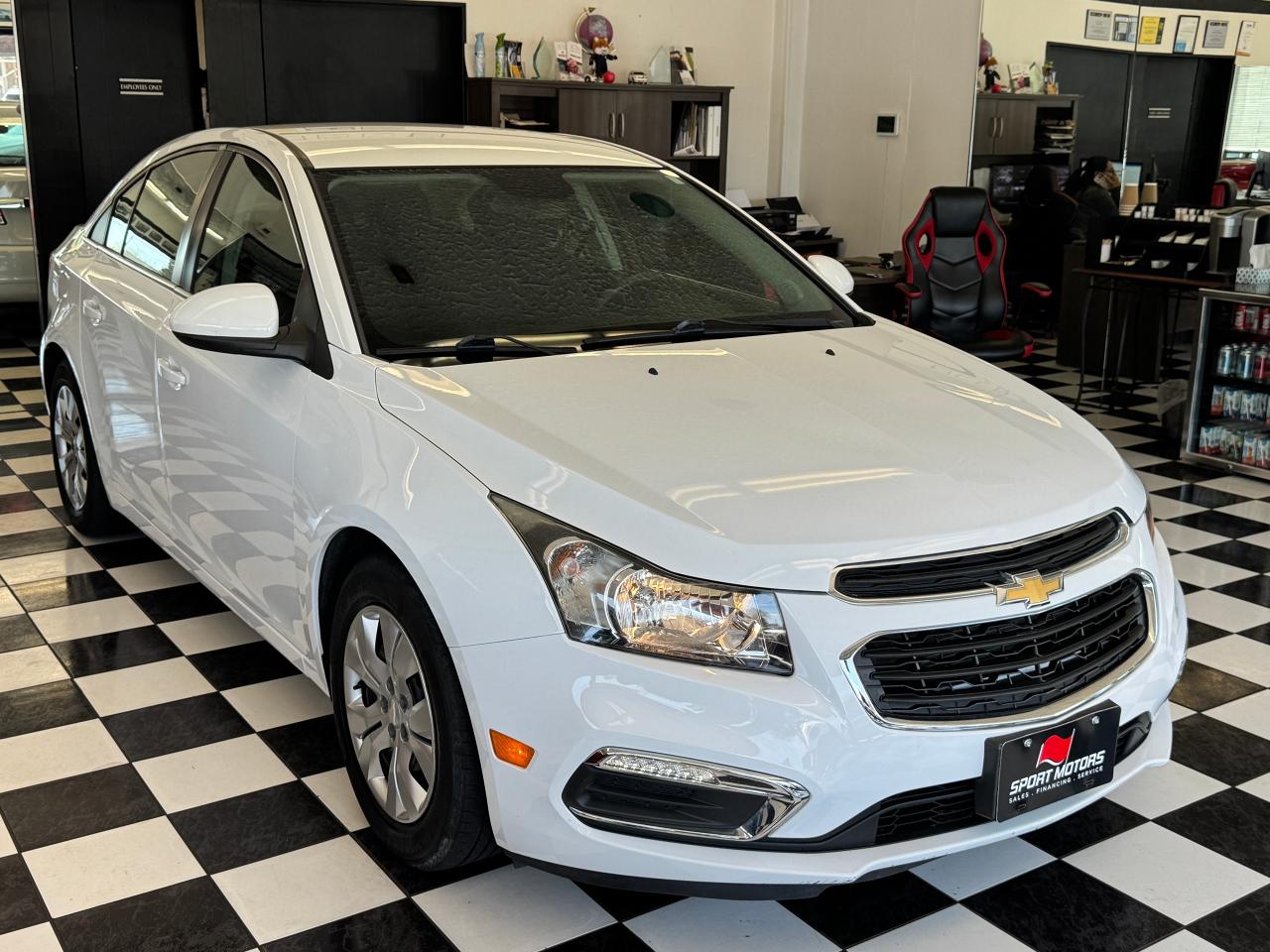 2016 Chevrolet Cruze LT+Camera+Remote Start+A/C+CLEAN CARFAX Photo8
