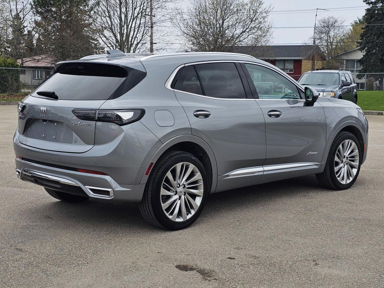 2024 Buick Envision Avenir AWD, ONLY 7400 KMS, Remote Start - Photo #5