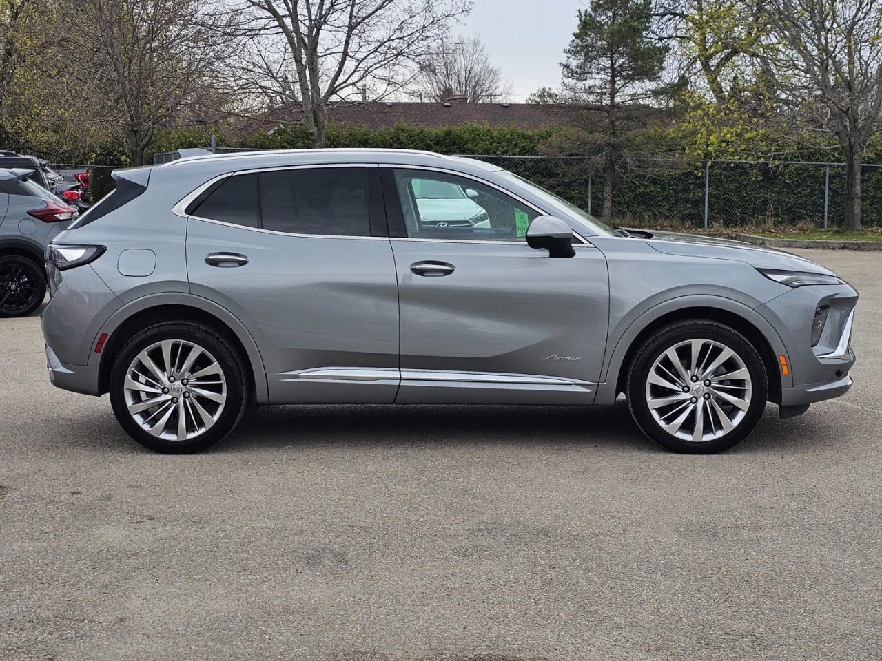 2024 Buick Envision Avenir AWD, ONLY 7400 KMS, Remote Start - Photo #4