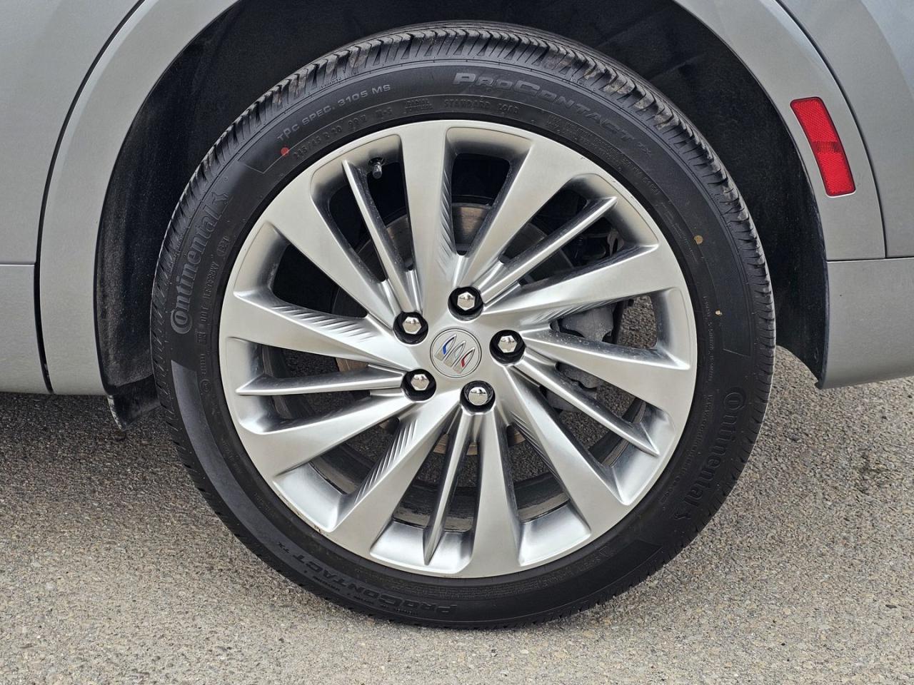2024 Buick Envision Avenir AWD, ONLY 7400 KMS, Remote Start - Photo #9