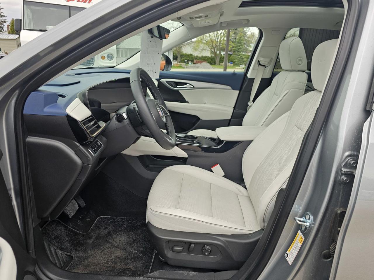2024 Buick Envision Avenir AWD, ONLY 7400 KMS, Remote Start - Photo #13