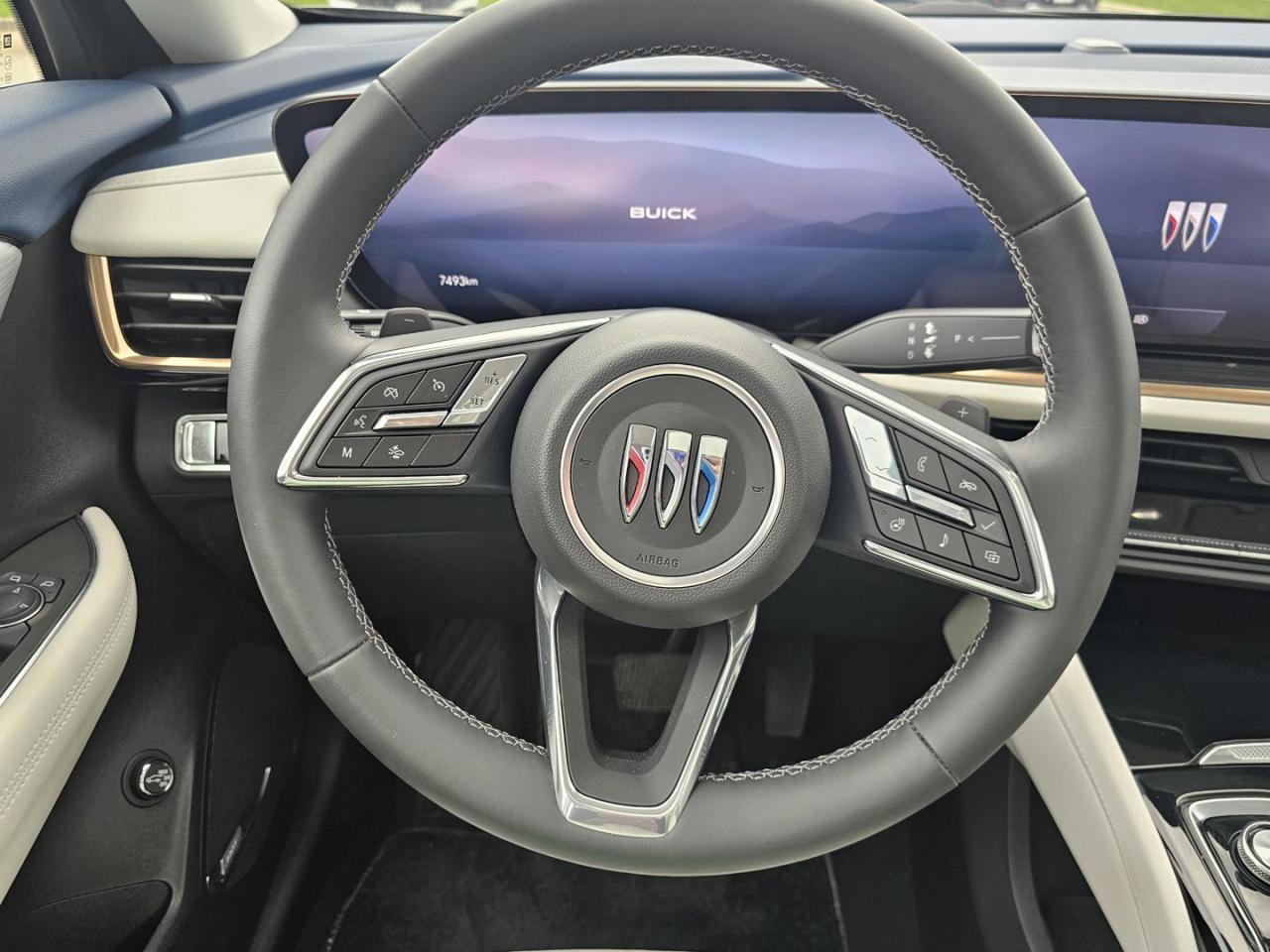 2024 Buick Envision Avenir AWD, ONLY 7400 KMS, Remote Start - Photo #15