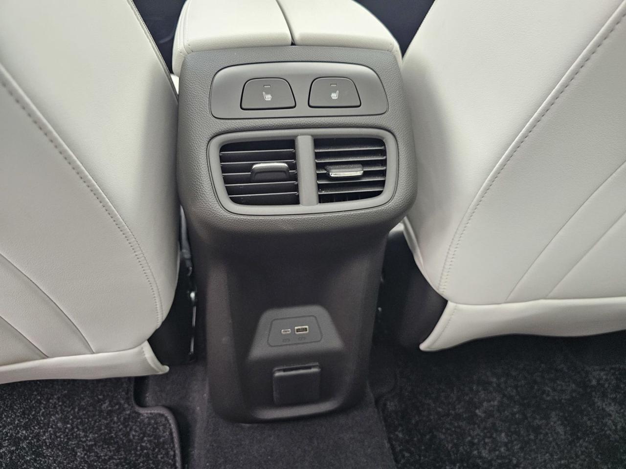 2024 Buick Envision Avenir AWD, ONLY 7400 KMS, Remote Start - Photo #24