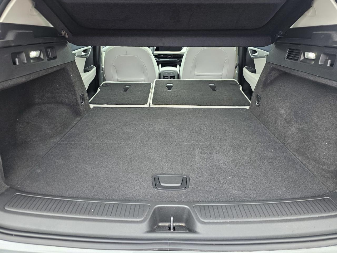 2024 Buick Envision Avenir AWD, ONLY 7400 KMS, Remote Start - Photo #25