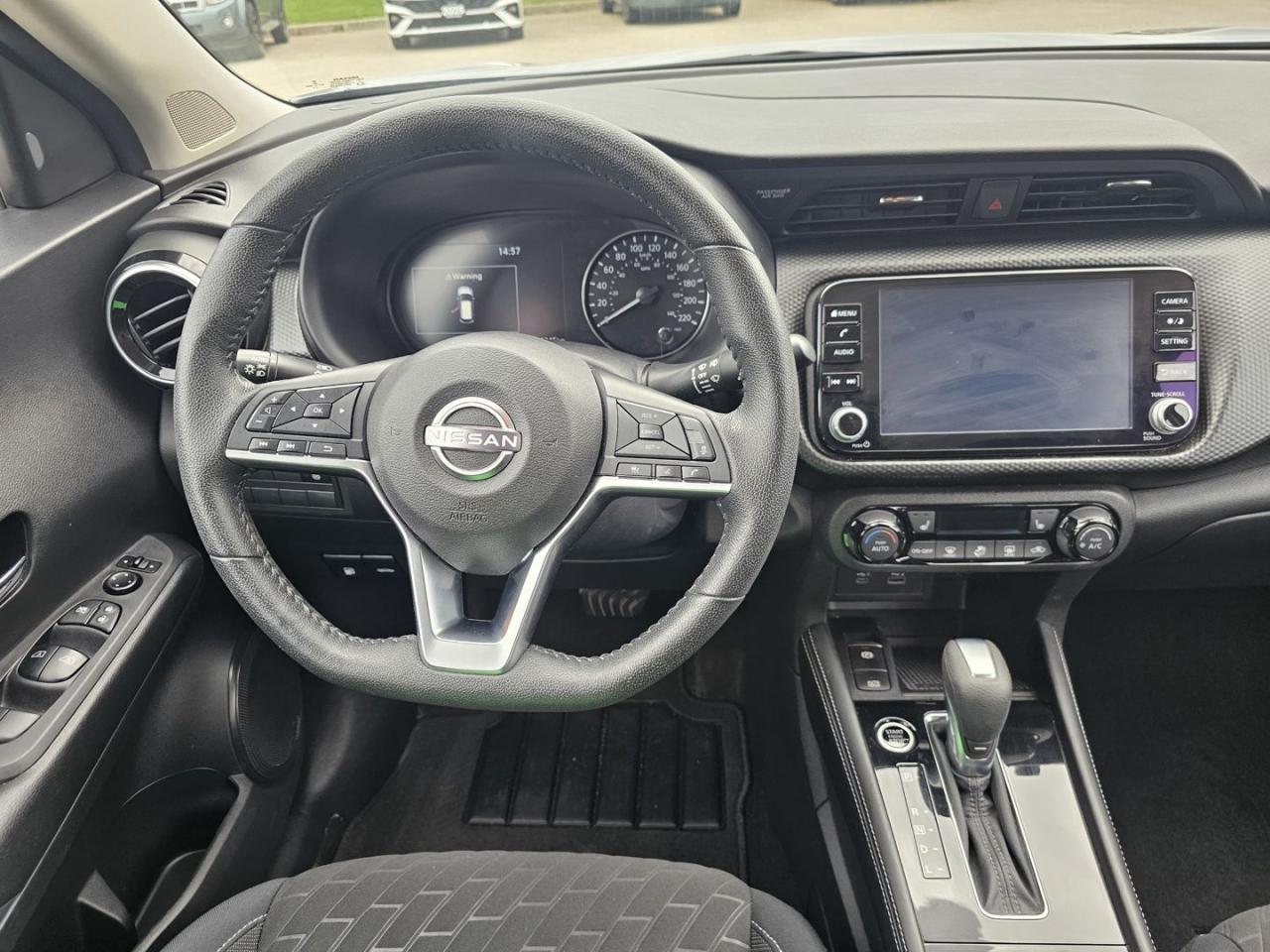 2023 Nissan Kicks SV FWD, Fuel Efficient, Low kms, Remote Start - Photo #13