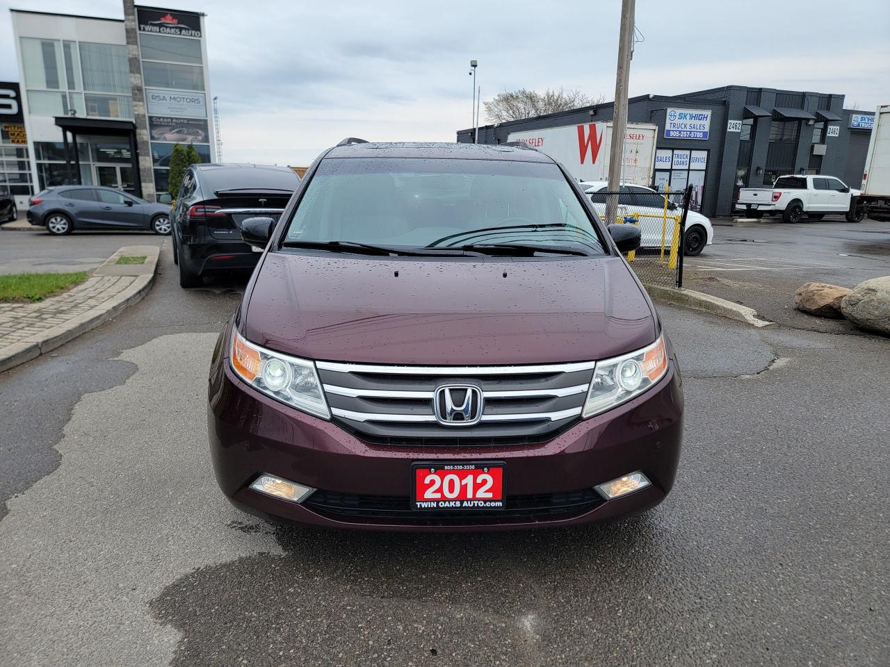 2012 Honda Odyssey Touring - Photo #2