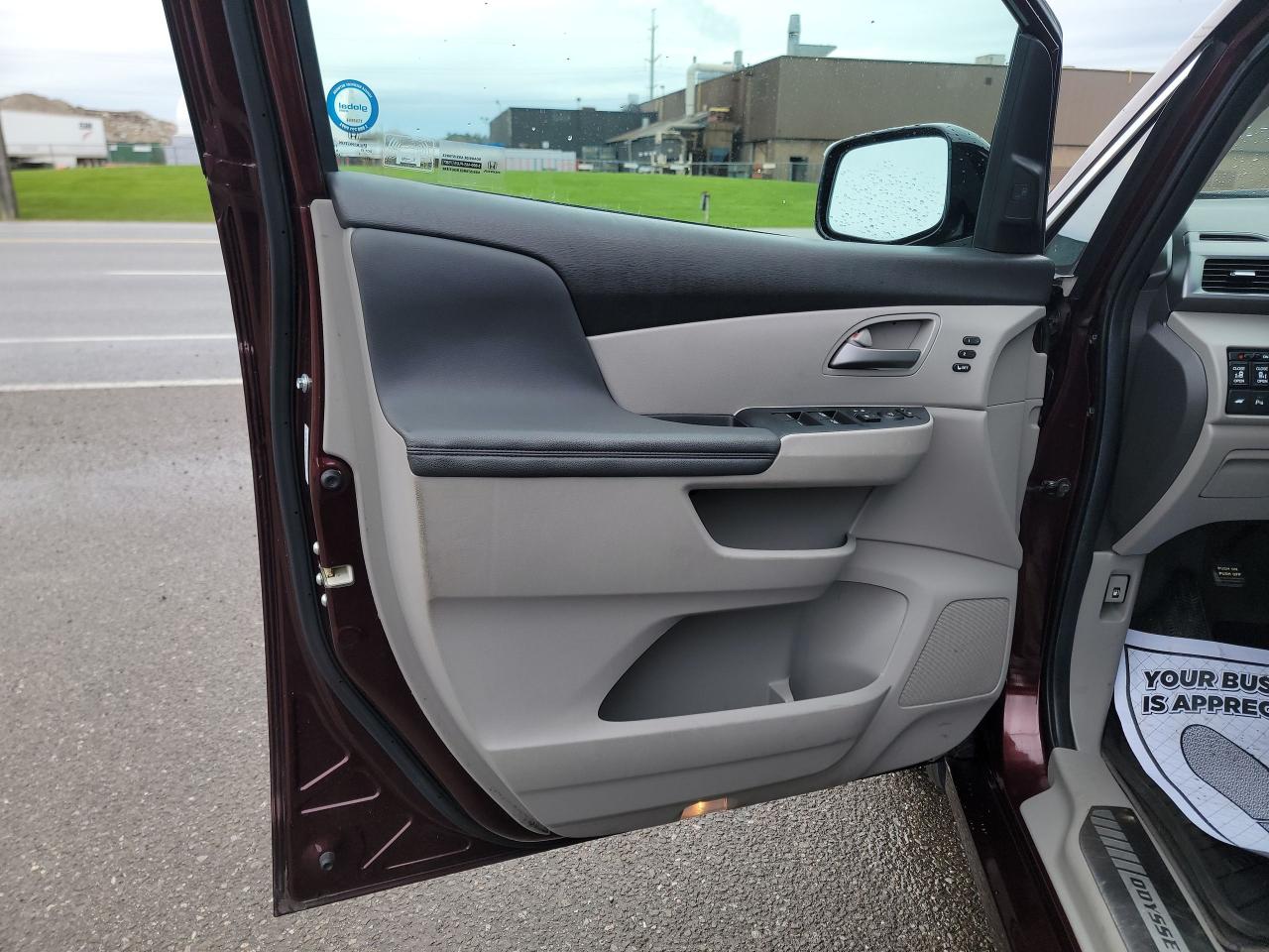 2012 Honda Odyssey Touring - Photo #13