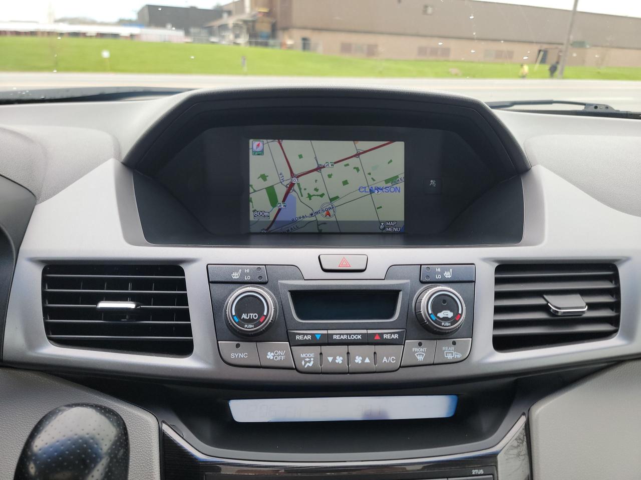 2012 Honda Odyssey Touring - Photo #16