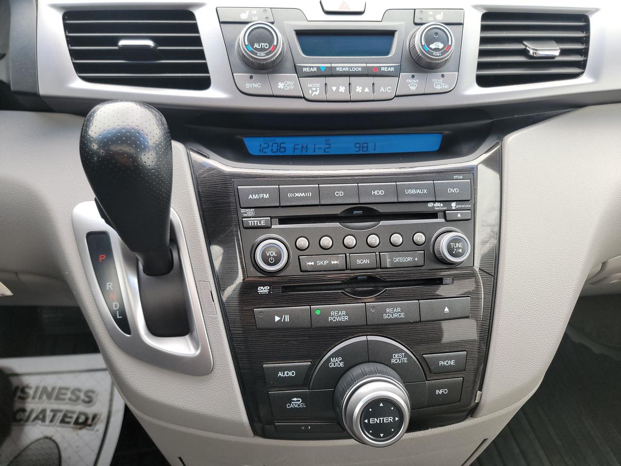 2012 Honda Odyssey Touring - Photo #24