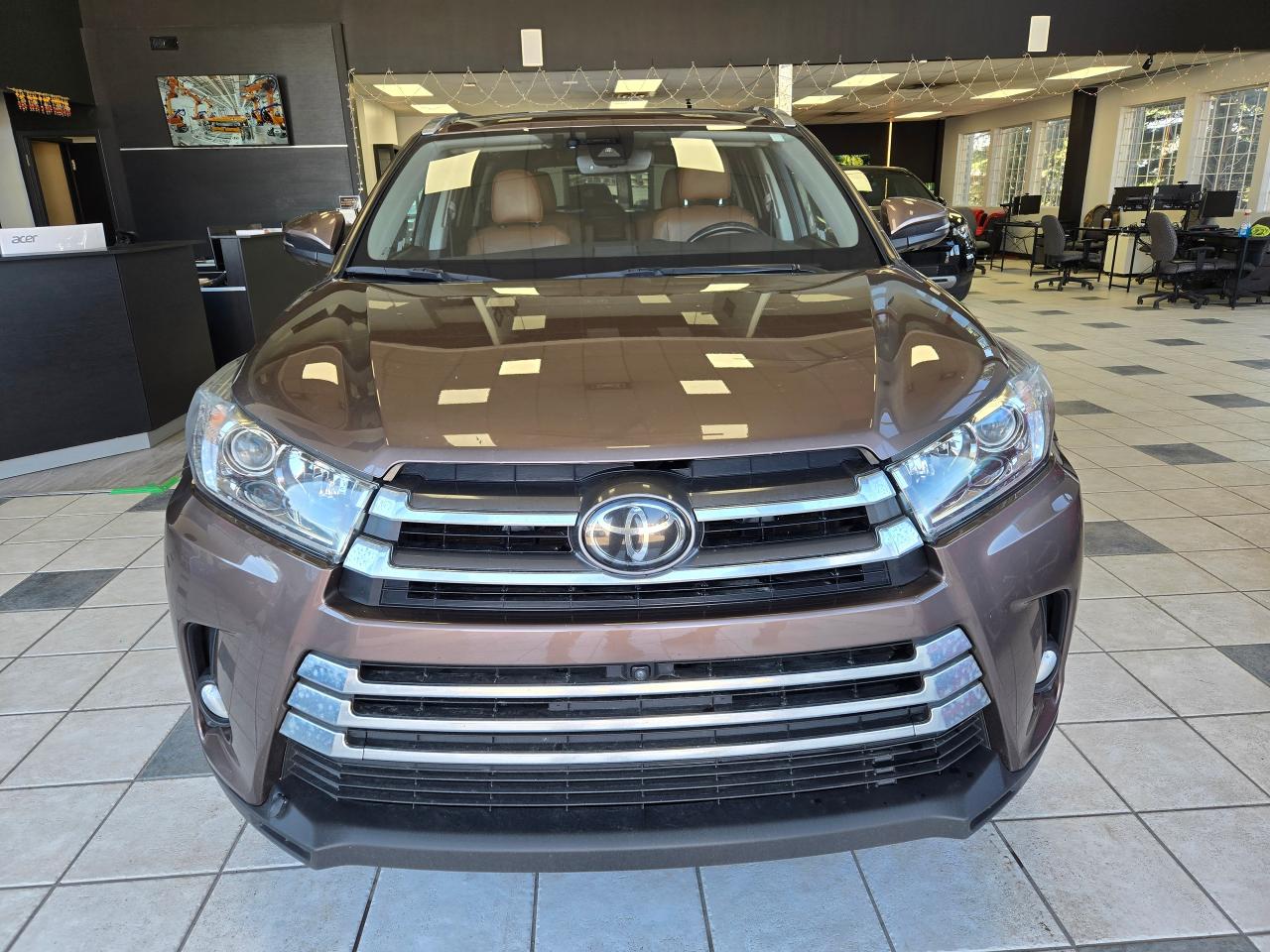 2017 Toyota Highlander Limited | ALL CREDIT ACCEPTED!! - Photo #2