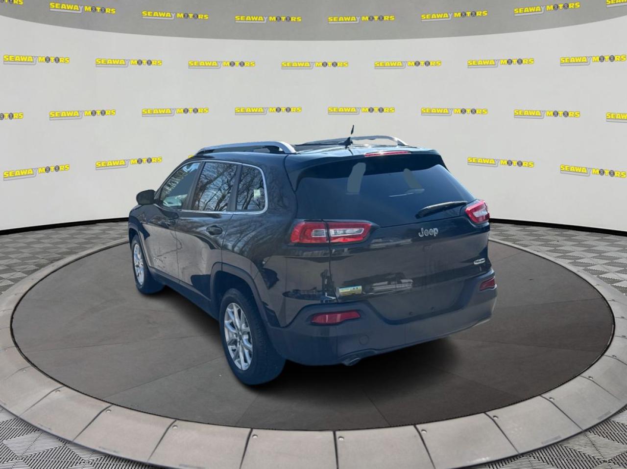 2015 Jeep Cherokee North - Photo #5