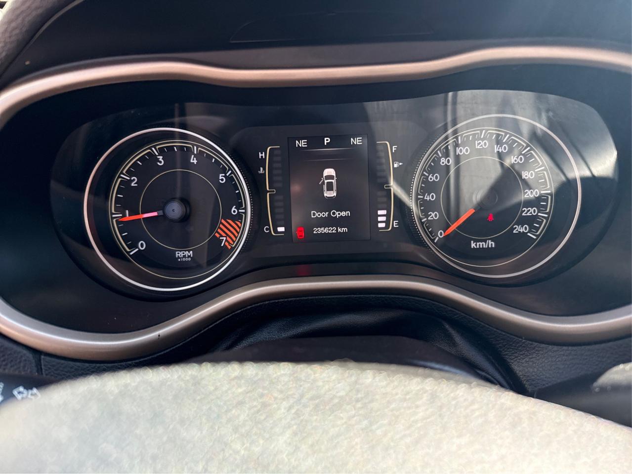 2015 Jeep Cherokee North - Photo #14