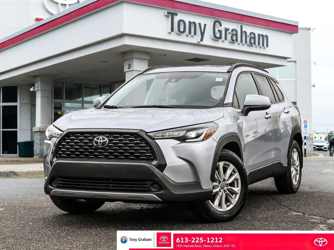 Used 2022 Toyota Corolla Cross LE for sale in Ottawa, ON