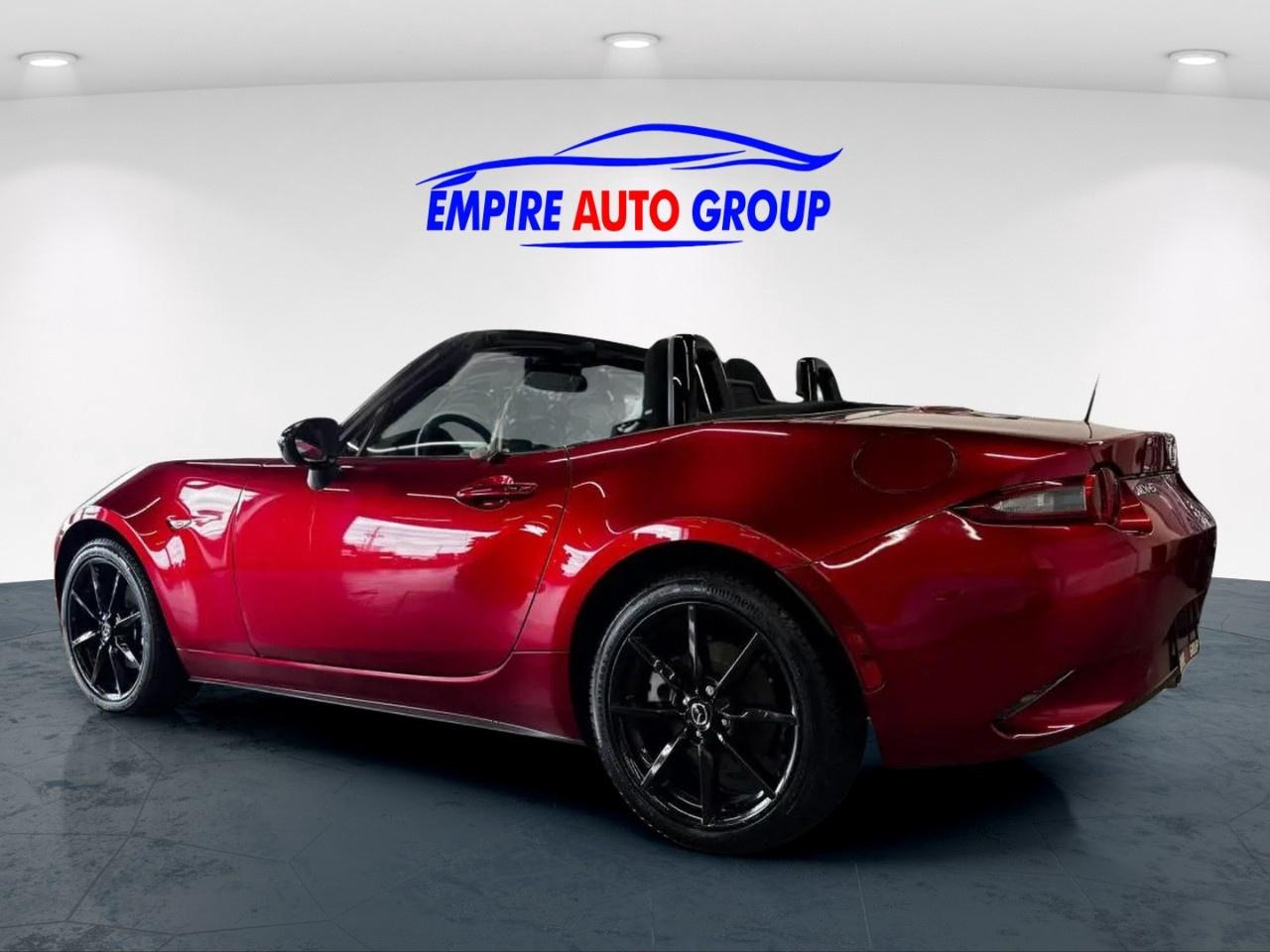 2022 Mazda Miata MX-5 GS Photo4