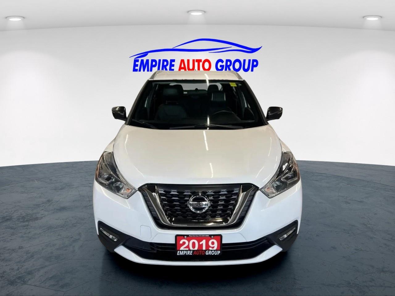 2019 Nissan Kicks SR Photo