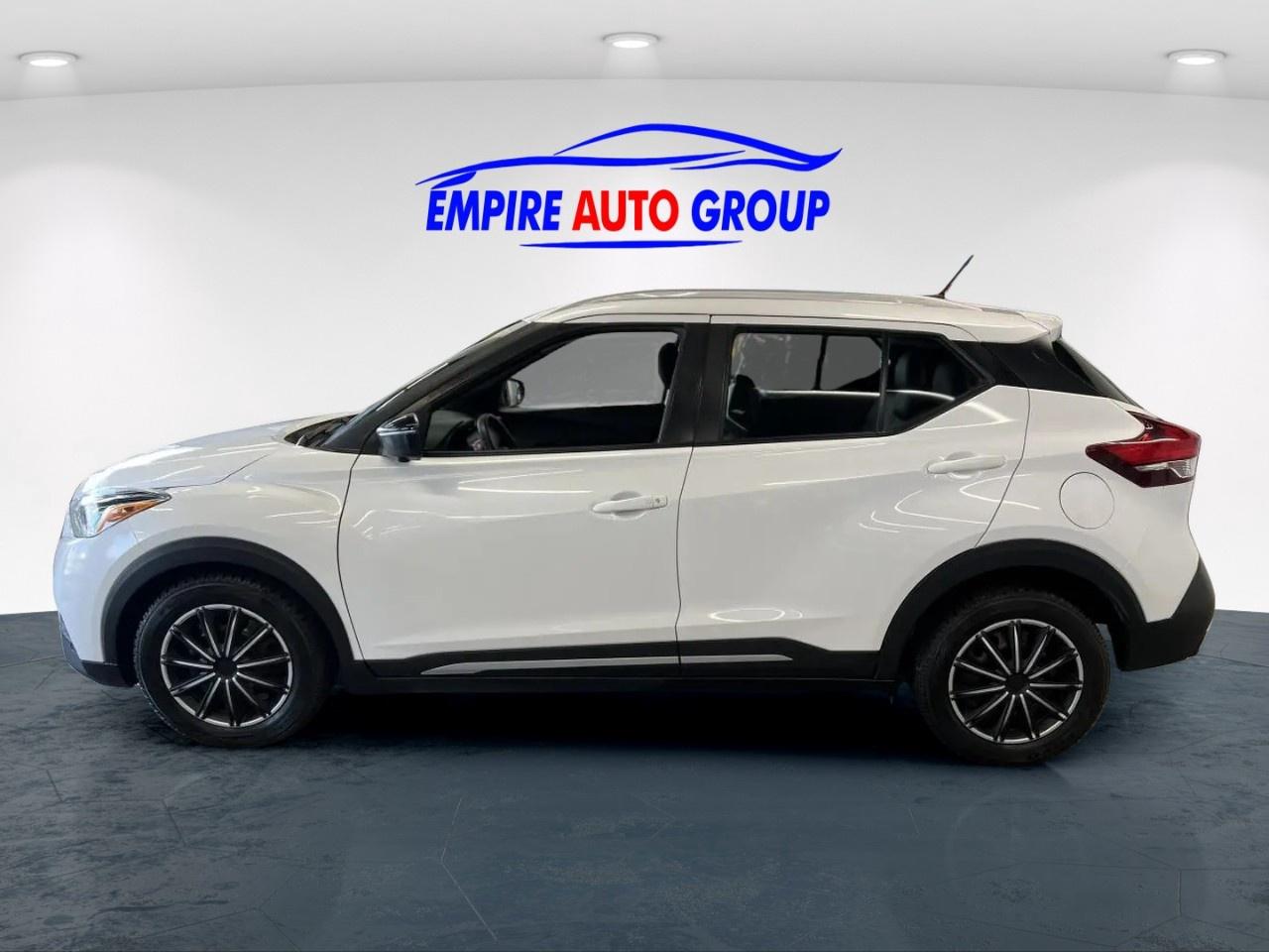 2019 Nissan Kicks SR Photo