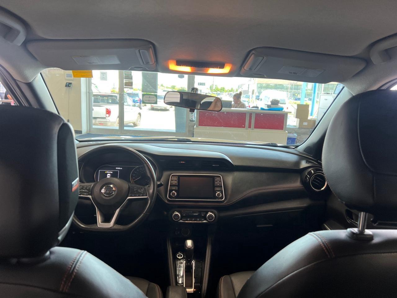 2019 Nissan Kicks SR Photo