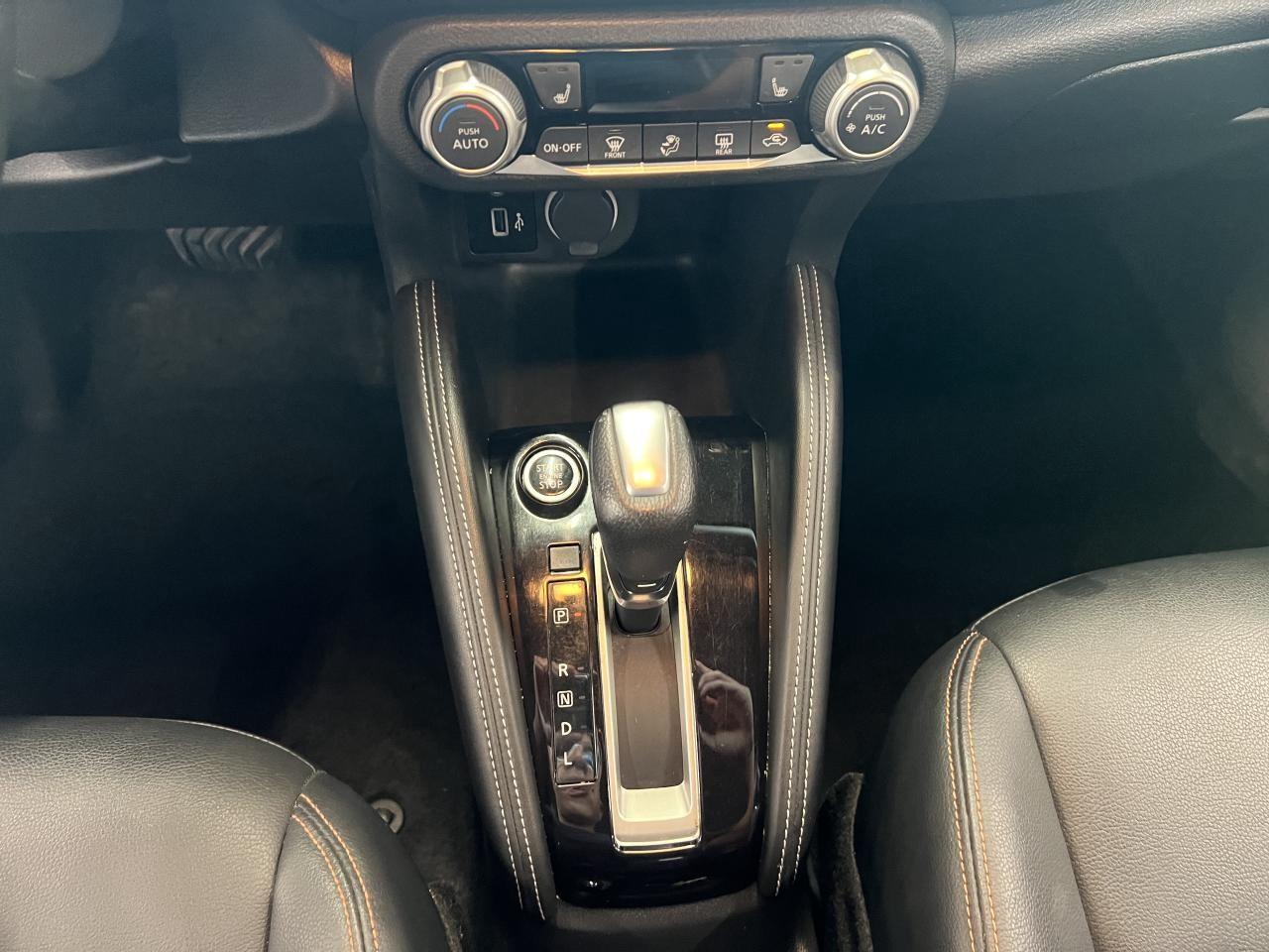 2019 Nissan Kicks SR Photo