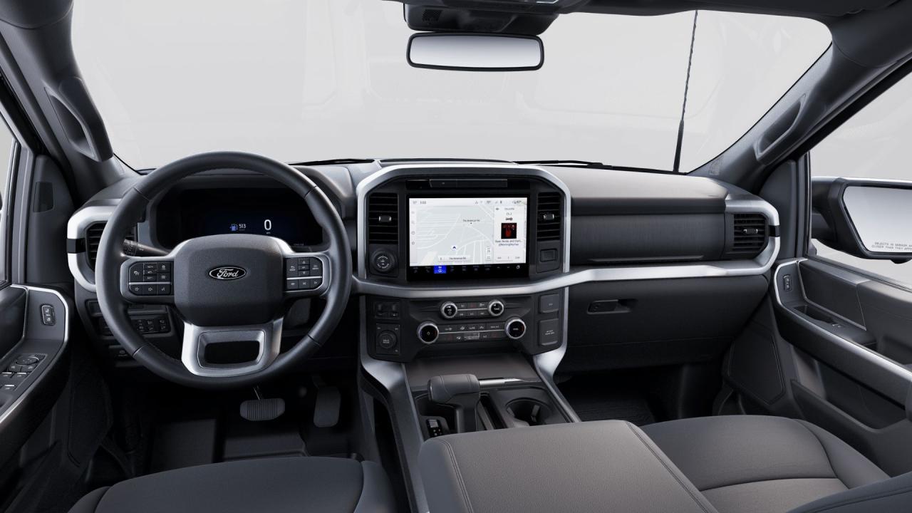 2025 Ford F-150 XLT 4WD SuperCrew 5.5' Box 302A Photo5