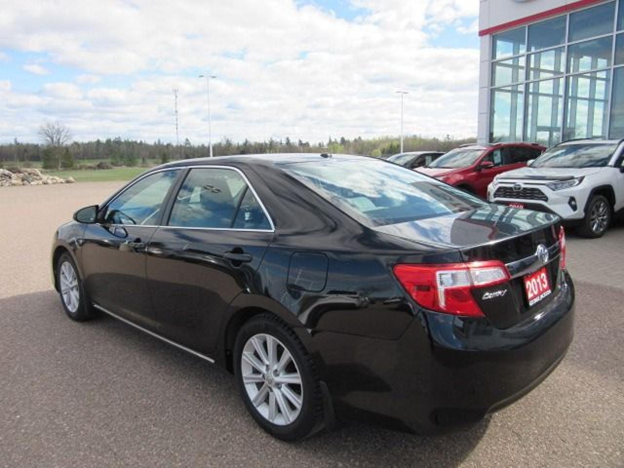 2013 Toyota Camry XLE - Photo #3