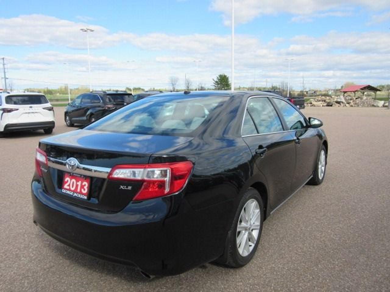 2013 Toyota Camry XLE - Photo #6