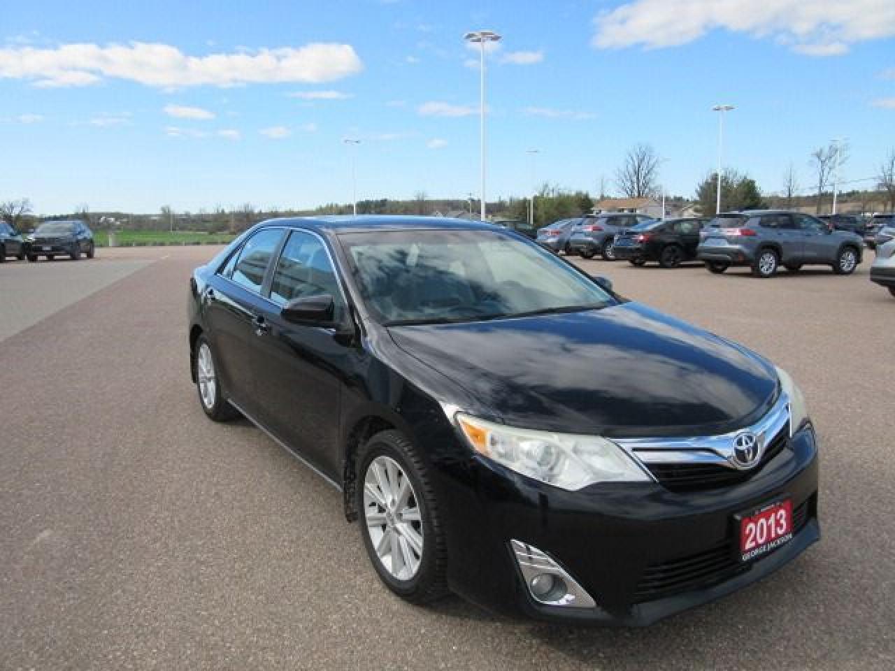 2013 Toyota Camry XLE - Photo #9