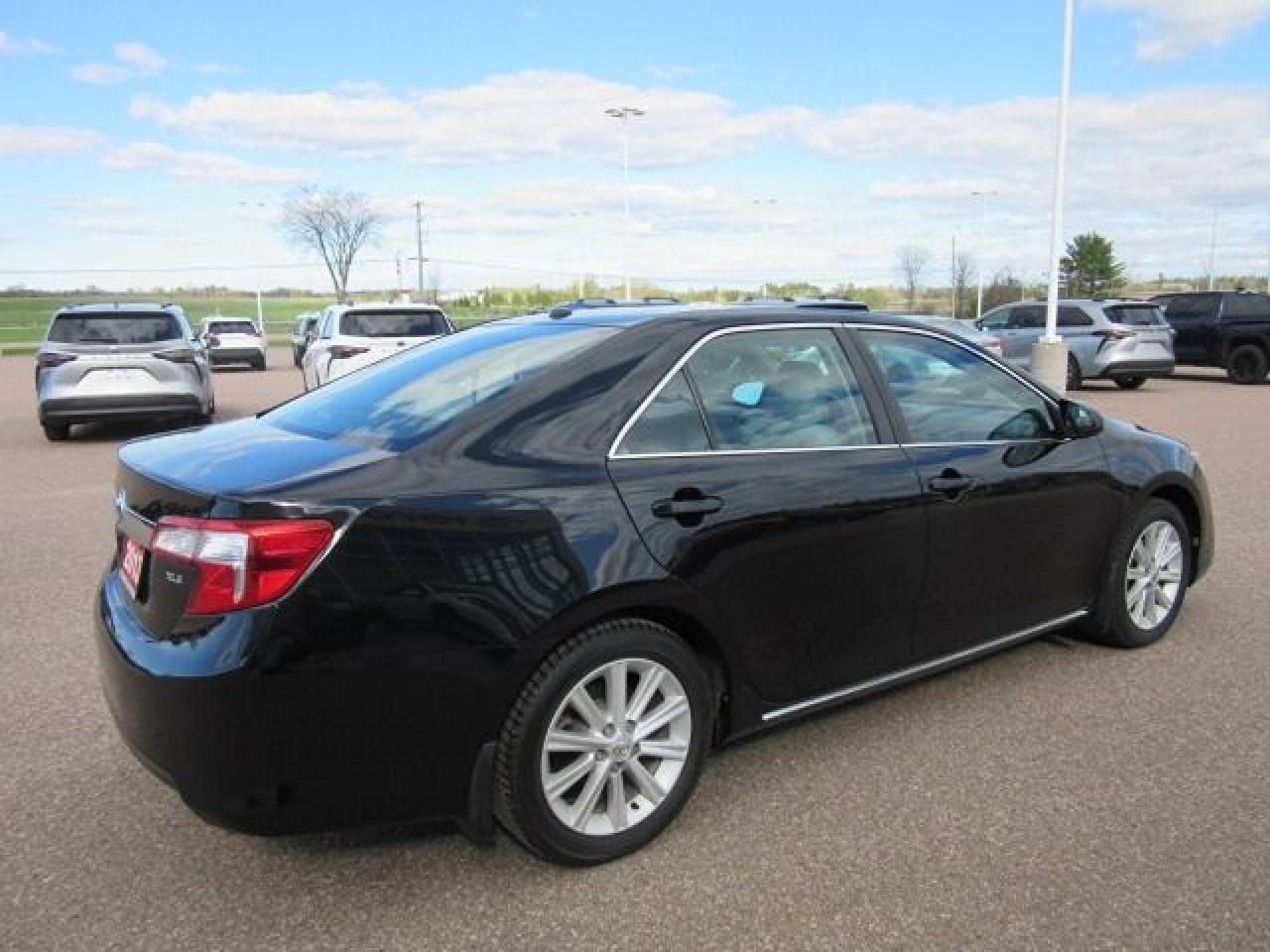 2013 Toyota Camry XLE - Photo #7