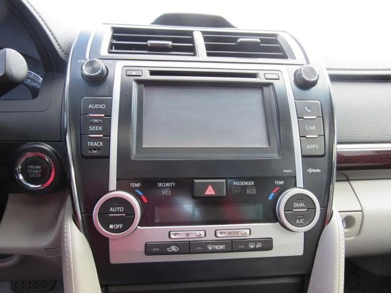 2013 Toyota Camry XLE - Photo #18